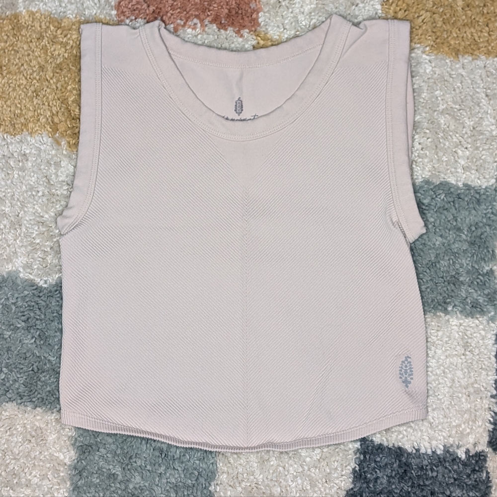 FP Movement Free Throw Crop Muscle Tank Top In Ballet Slipper Size XL - Picture 6 of 9